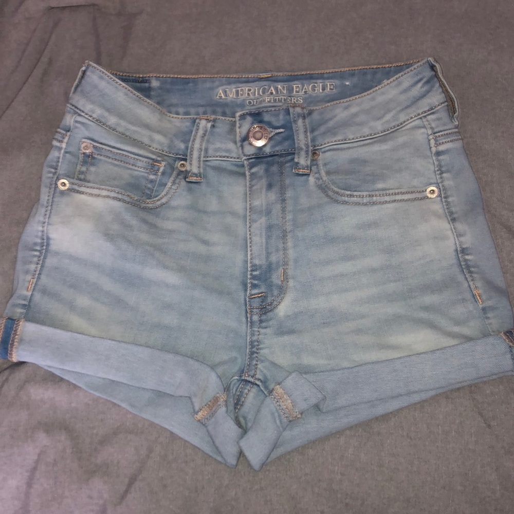 american eagle light wash super stretch shorts